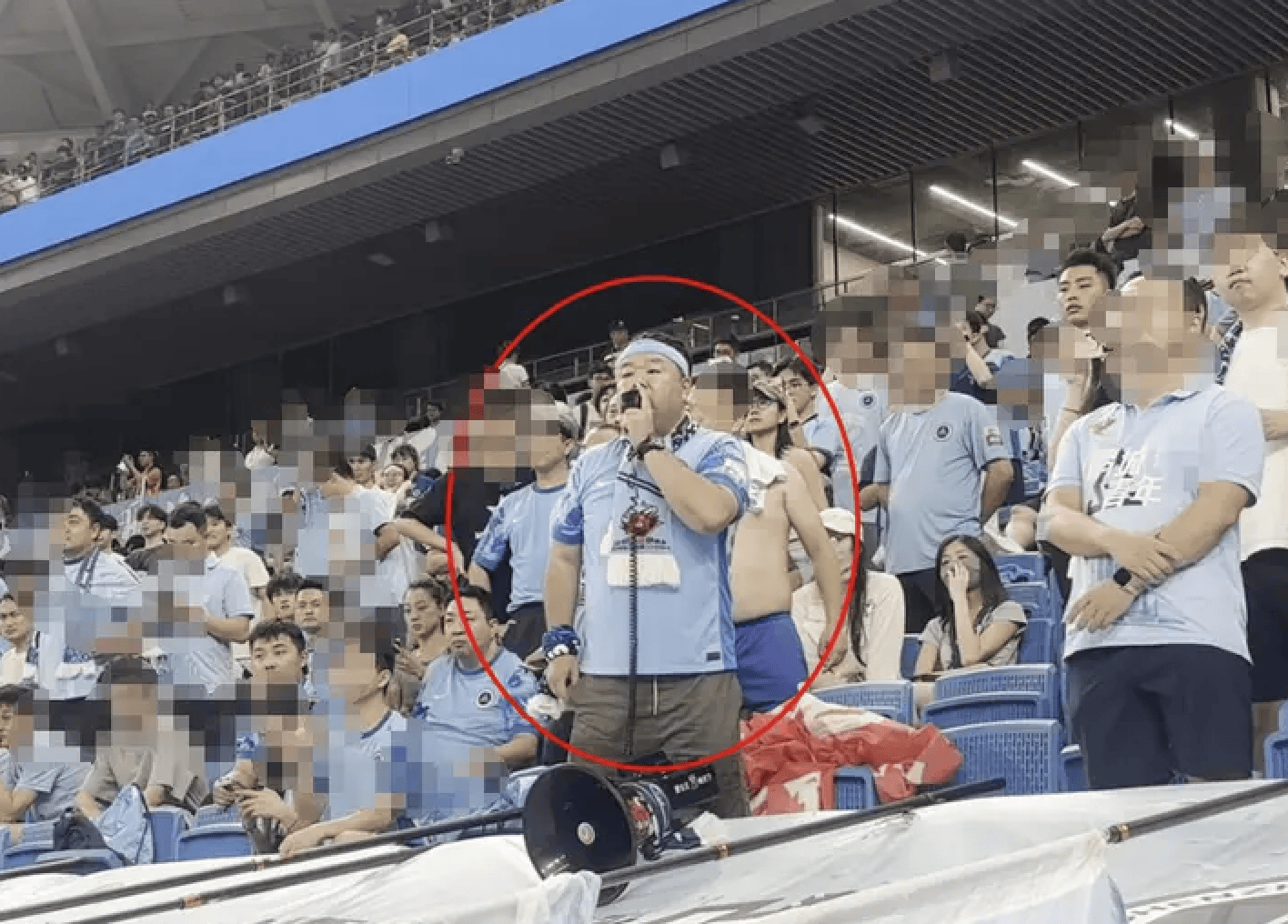 在这个过程, 他多次使用 在这个过程, 他多次使用