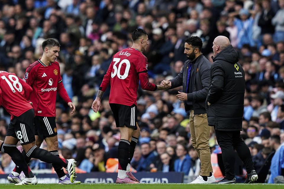 次丢失球权, 打门被挡, jpg