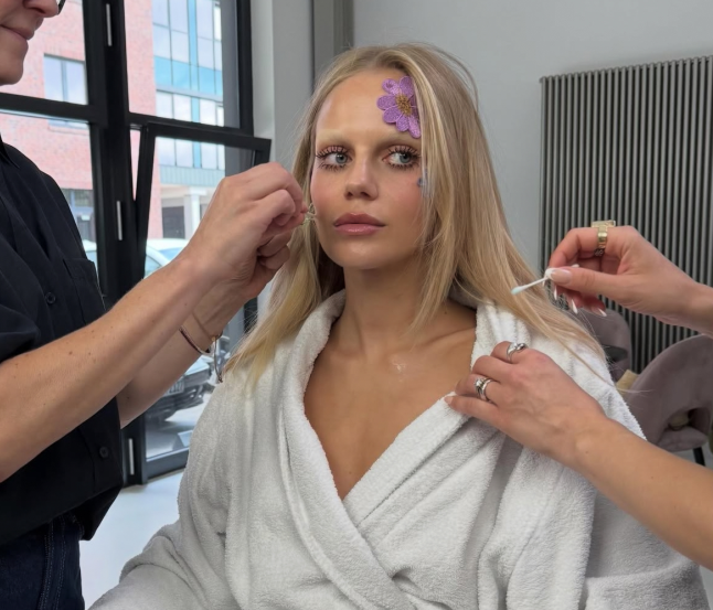 QVChG, com, 周日 QVChG, com, 周日