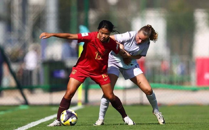 考虑到小组, 尔队, jpg